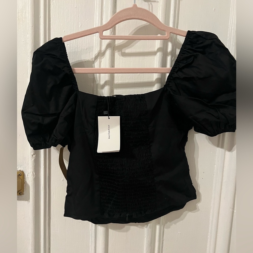 O.P.T - one pretty thing - short sleeve blouse size M
